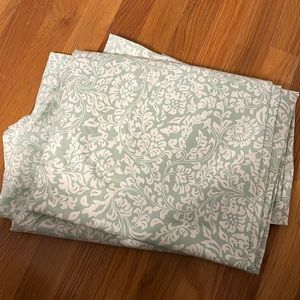 2 Curtain panels. Fits most windows or sliders. Each panel ~52” X 84” when flat